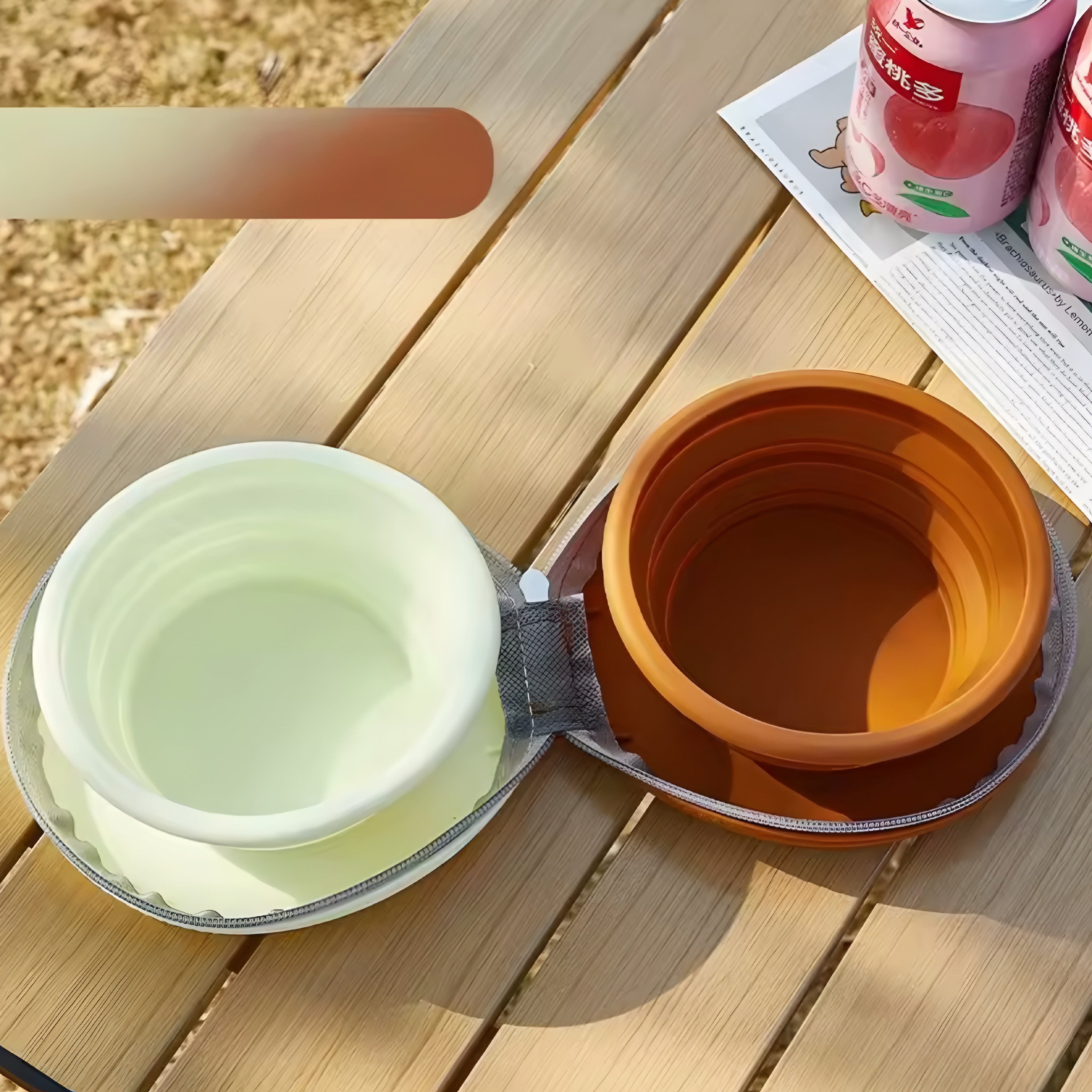 2-in-1 Foldable Silicone Dog Bowl – Portable Travel Feeding Solution