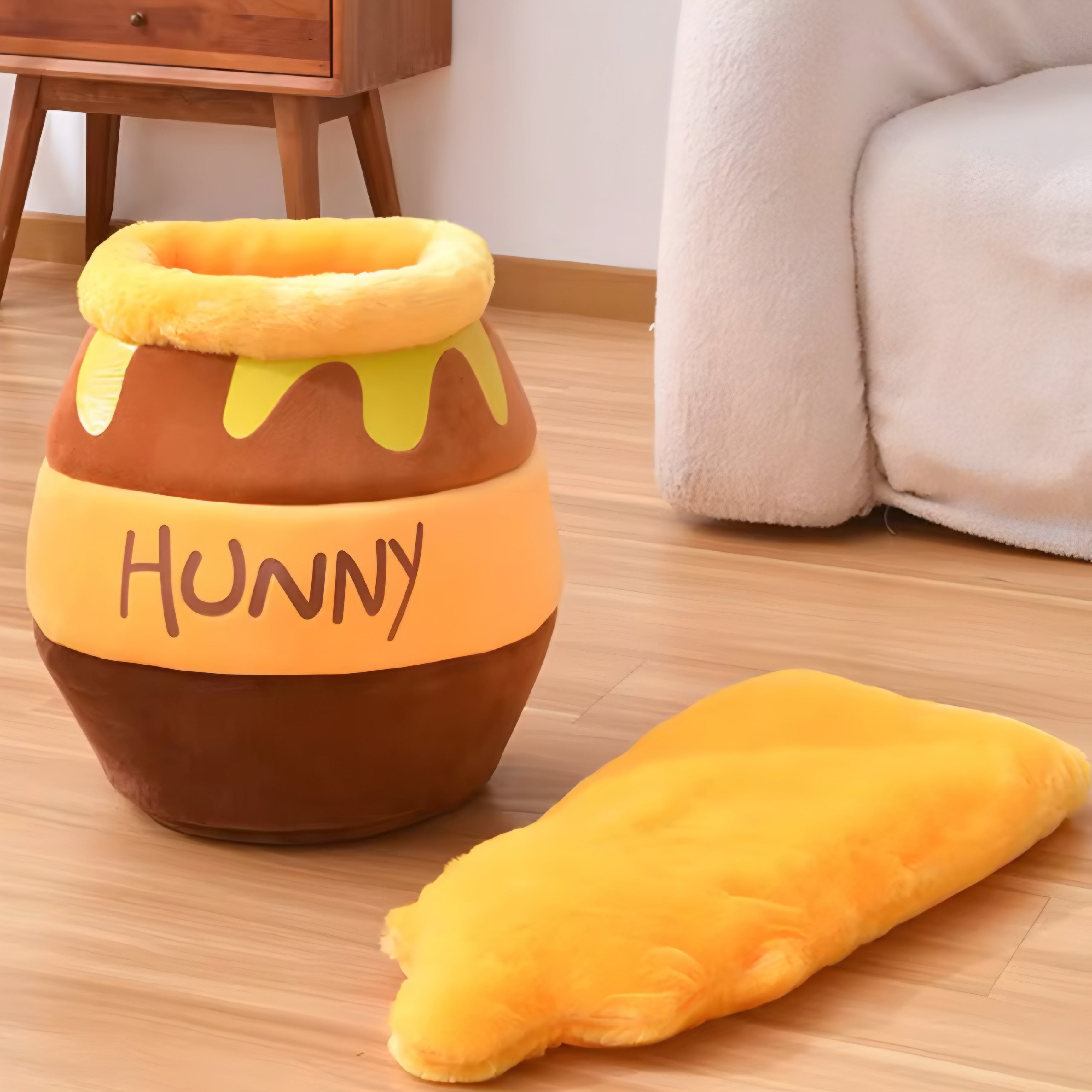 Honey Jar Cat Bed – Cozy, Cute & Comforting