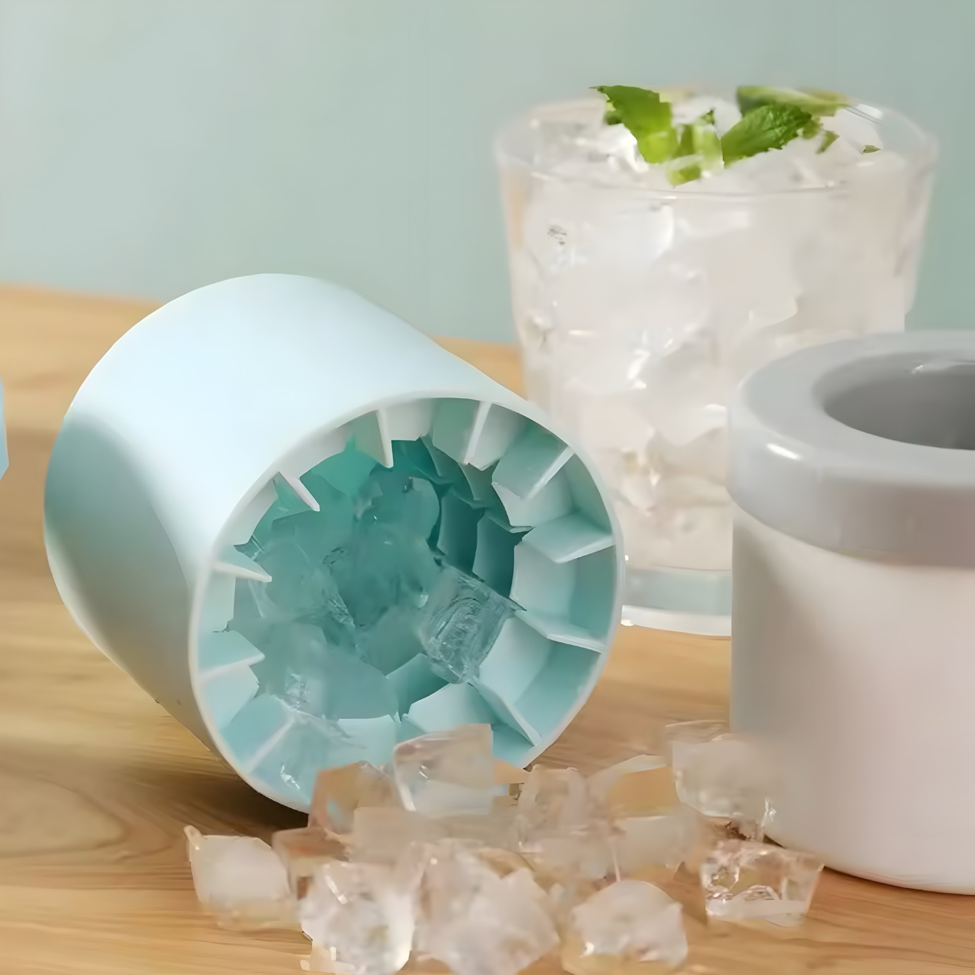 Silicone Ice Cube Mold & Bucket