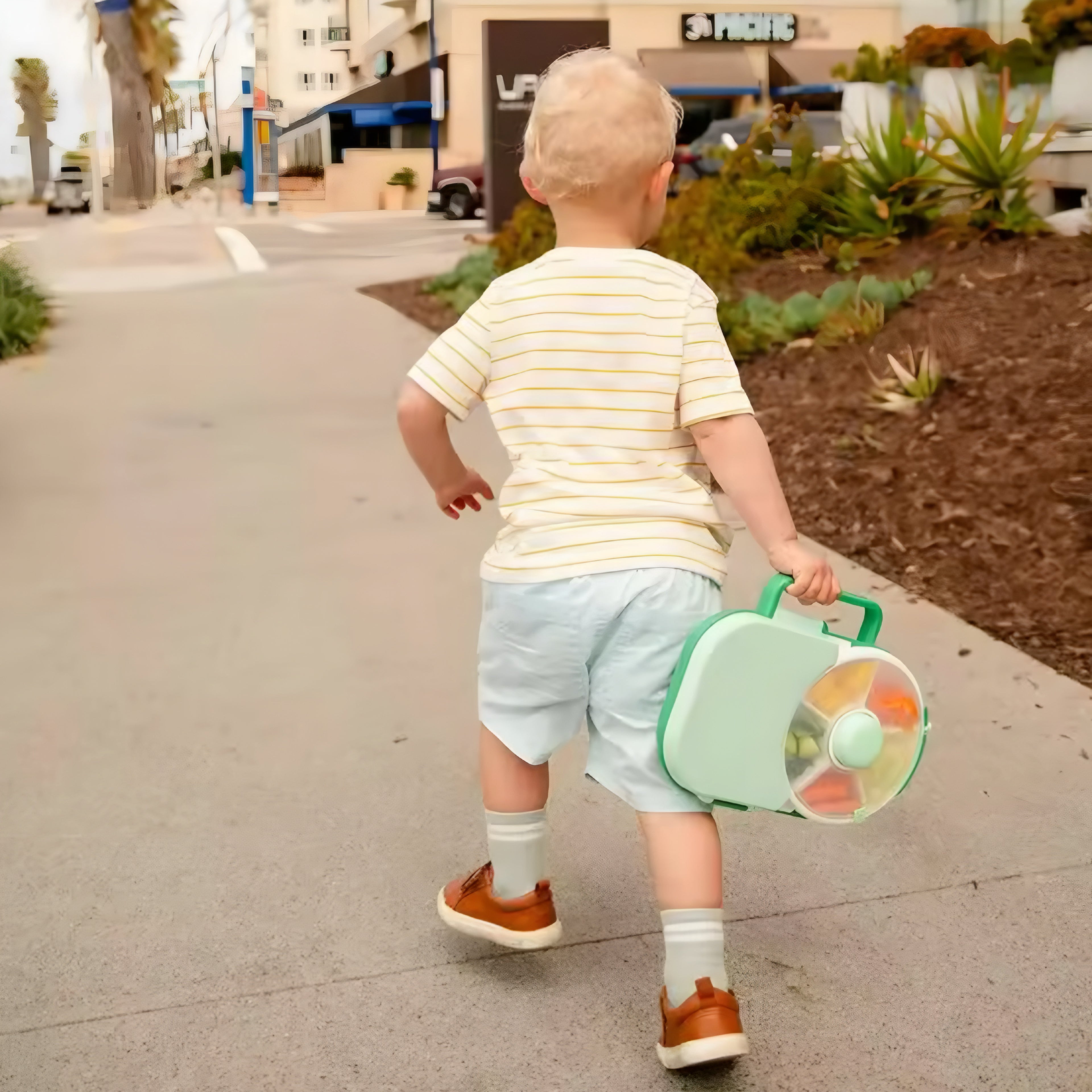 Kids Rotating Lunch Box with Snack Spinner